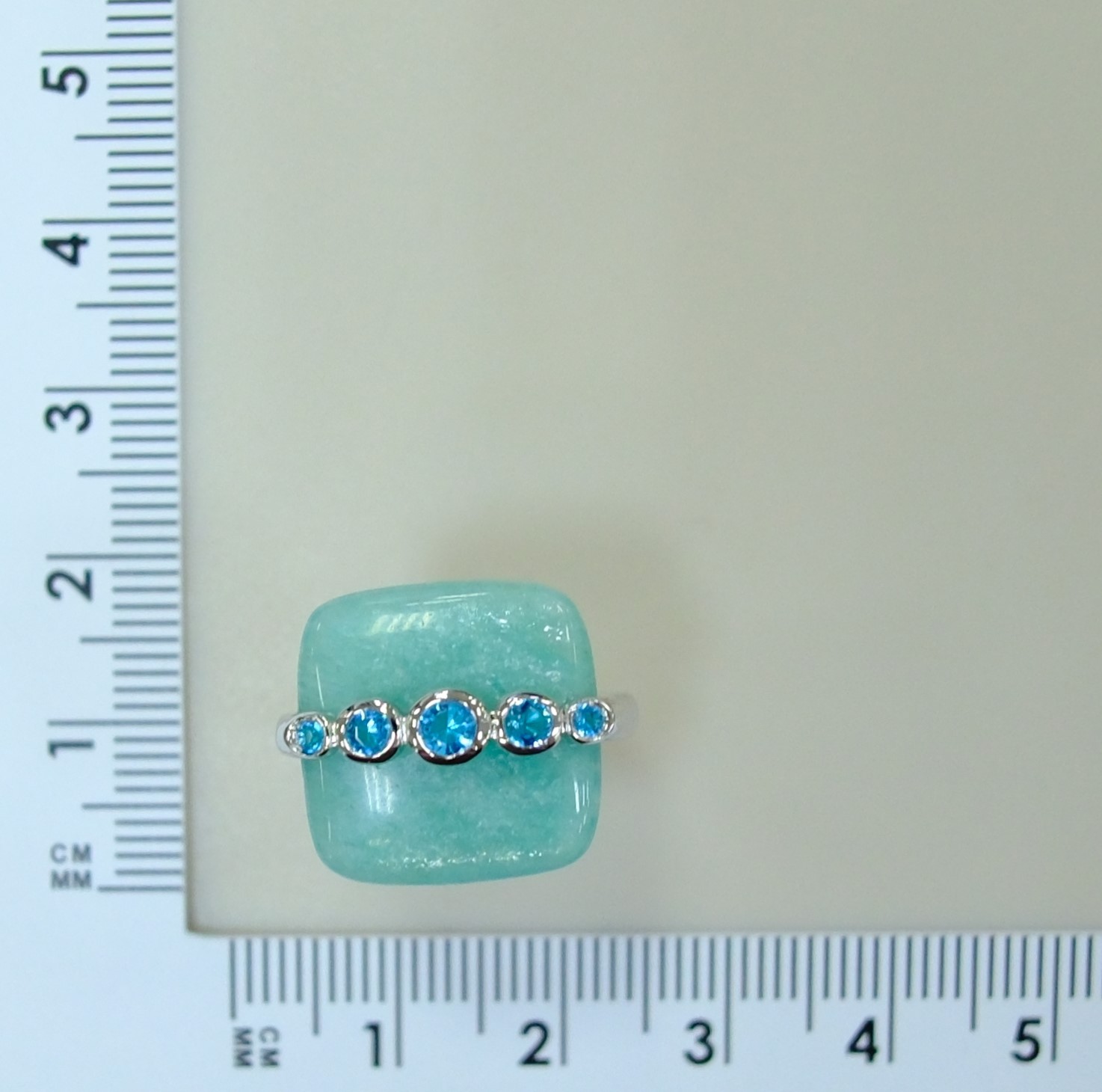 Серебряное кольцо с амазонитом